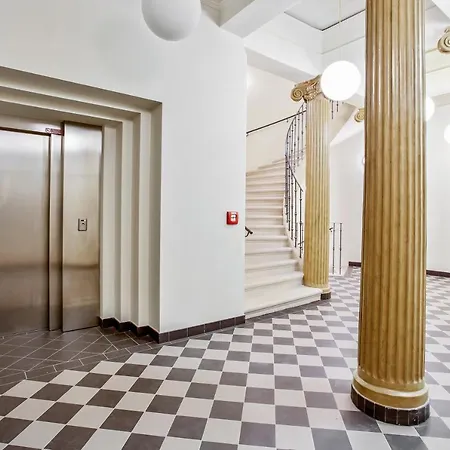 Apartment Newly Opened, Designer Opera Prague