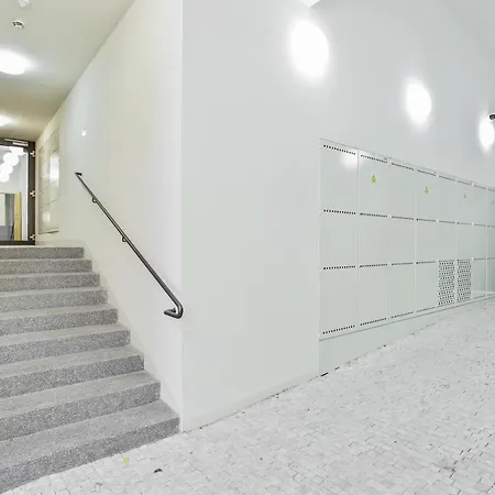Newly Opened, Designer Opera Prag