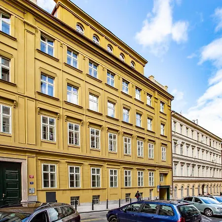 Newly Opened, Designer Opera Praga
