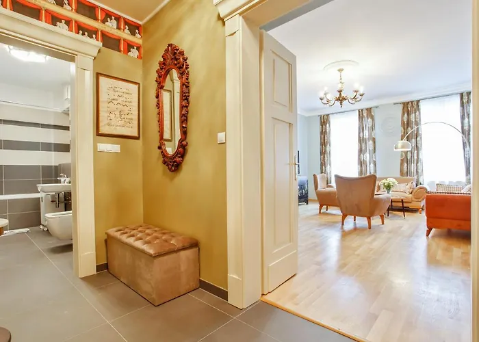 Newly Opened, Designer Opera Daire